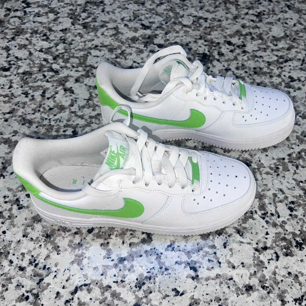Nike Air Force Ones Womens Size 6 GREEN
